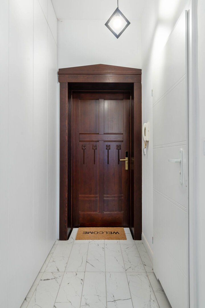 1. KANCELARIA PRAWNA A-Z-A RENTIER ANDRZEJ ANDRZEJEWSKI, 2. BIURO ZARZĄDZANIA I OBROTU NIERUCHOMOŚCI - 8